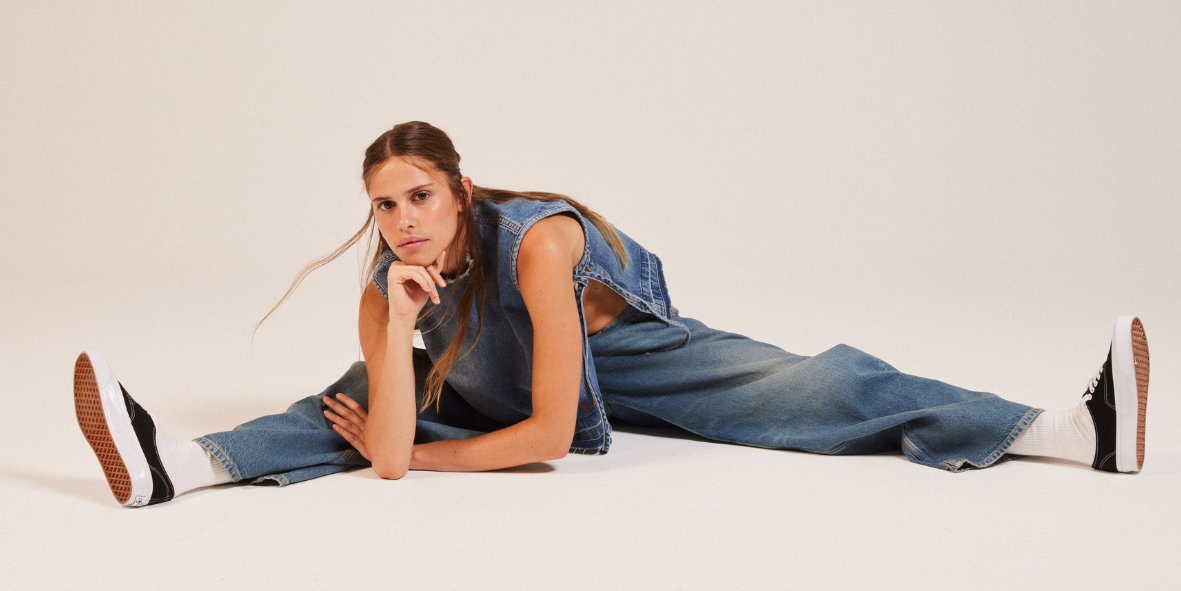 Outfit versatili: come vestire bene dalla città al weekend