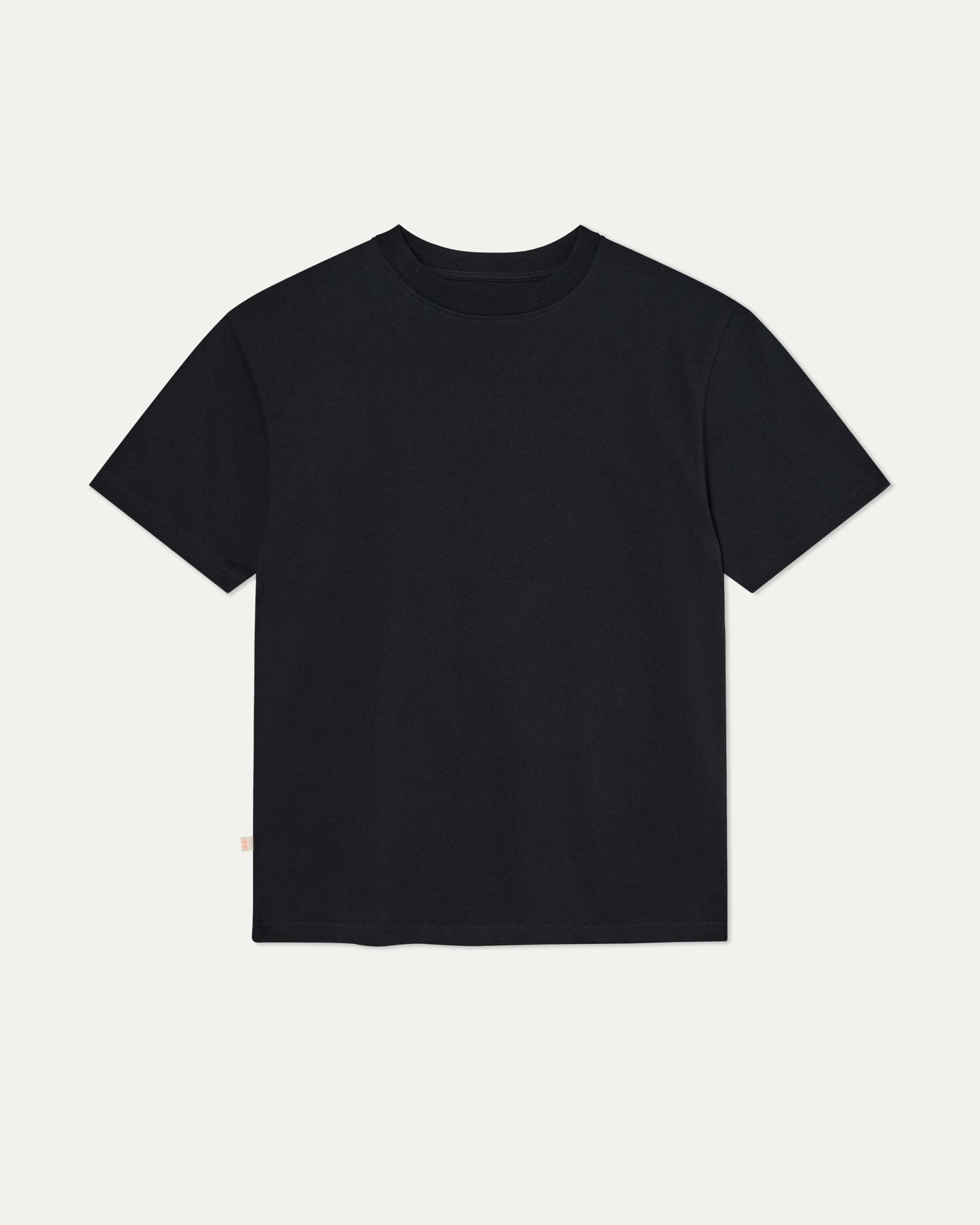 BOTELHO_BLACK_1.jpg