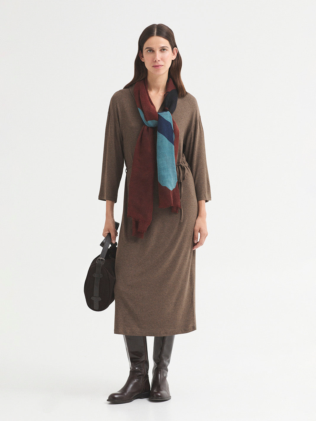 bold_flowers_foulard_chestnut_3.jpg