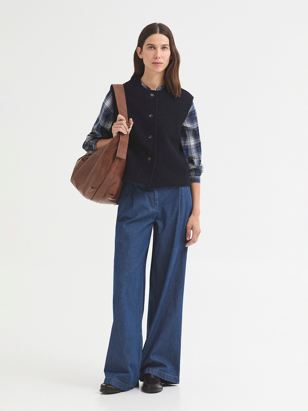 wool_vest_navy_1.jpg