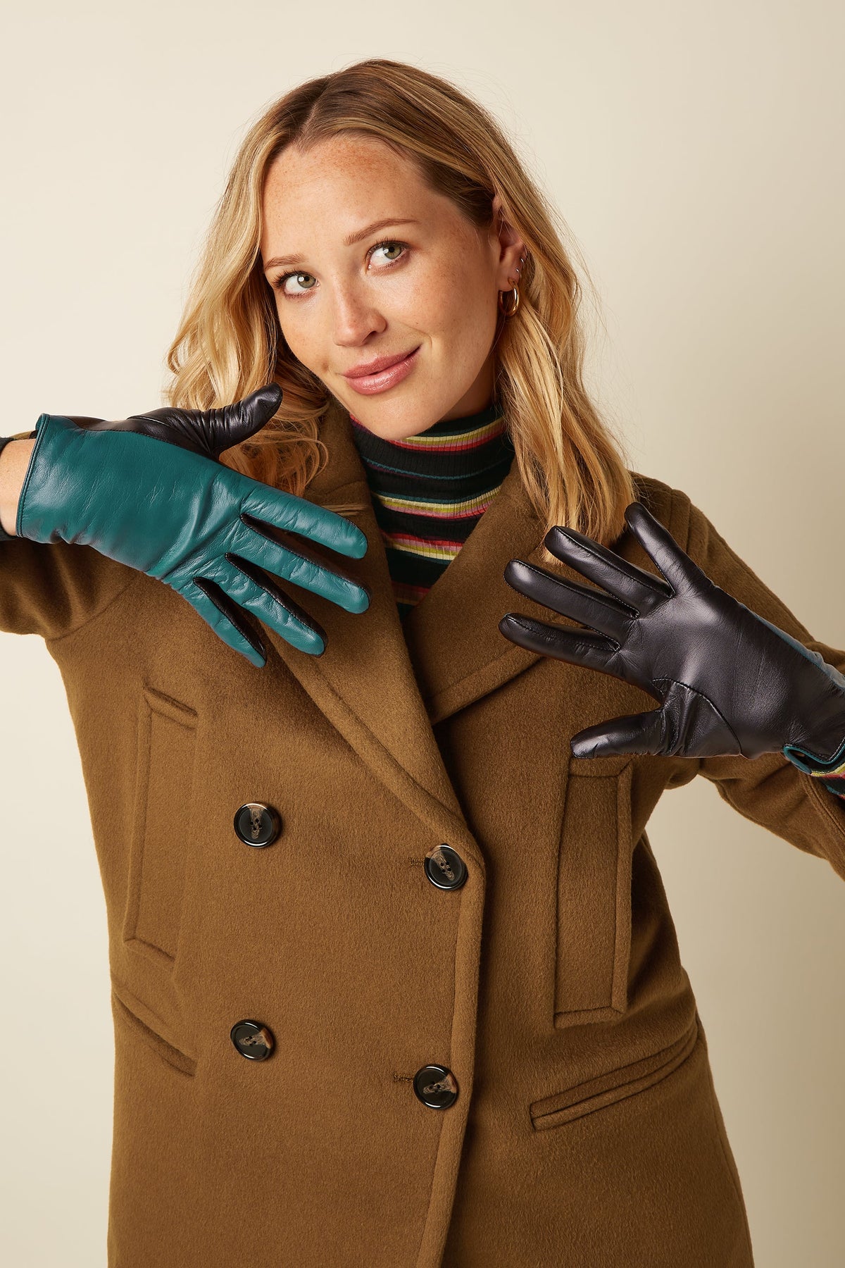 leather_gloves_green_2.jpg