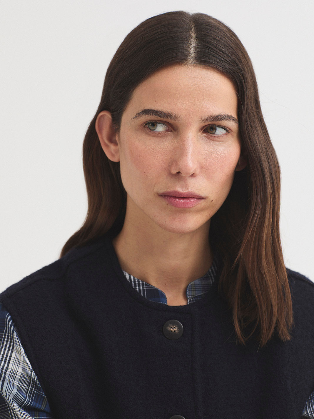 wool_vest_navy_3.jpg