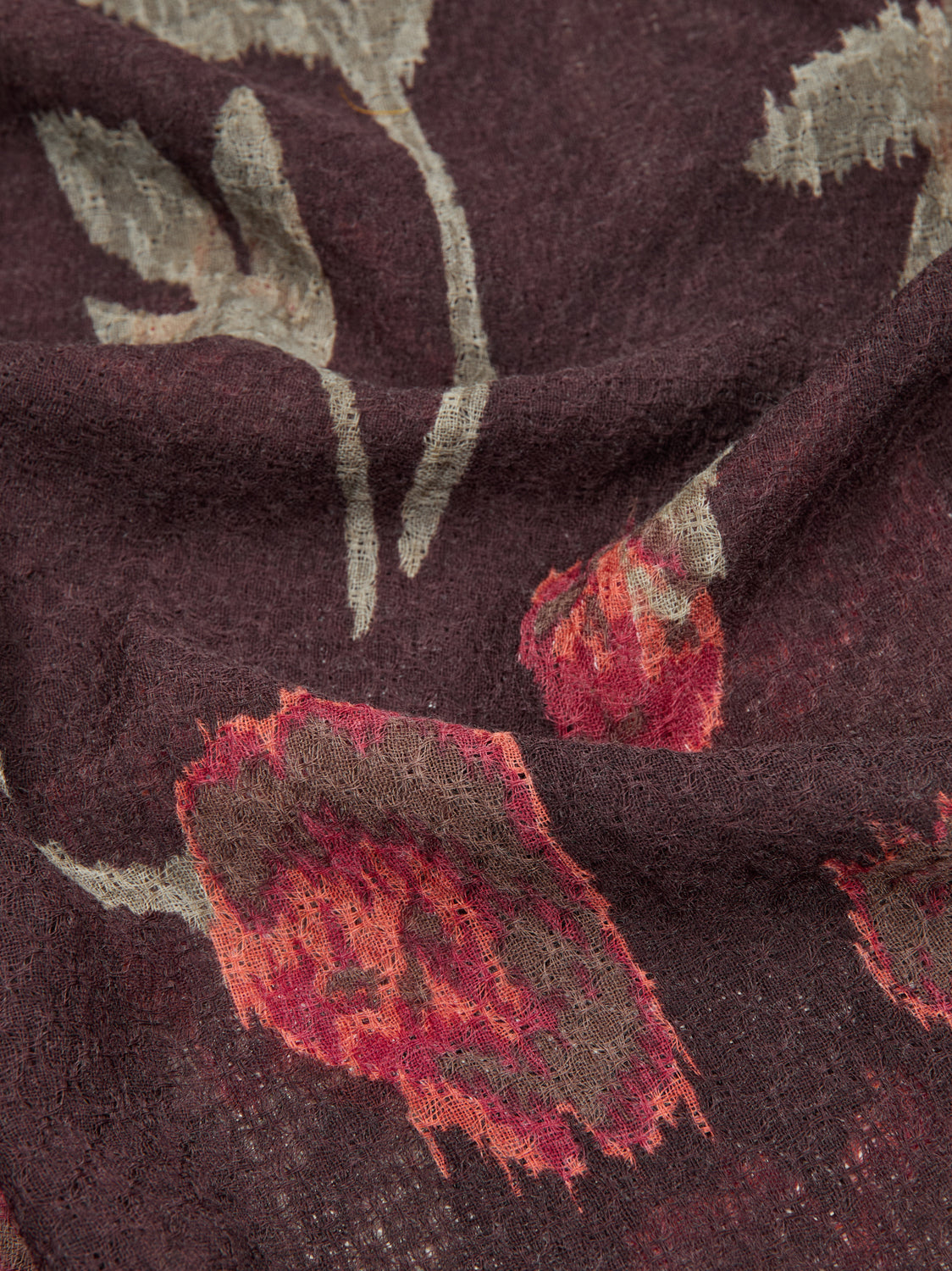 blurred_flowers_foulard_plum_5.jpg
