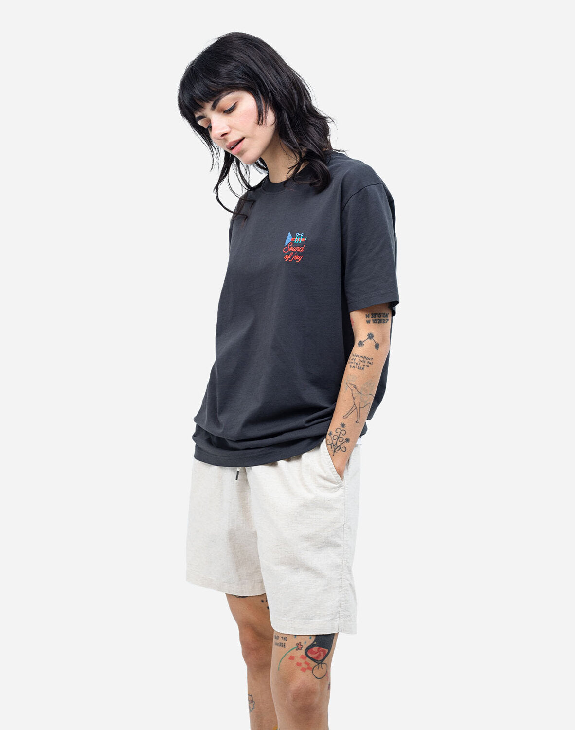 T-shirt-fanfare-noir-carbone-6.jpg