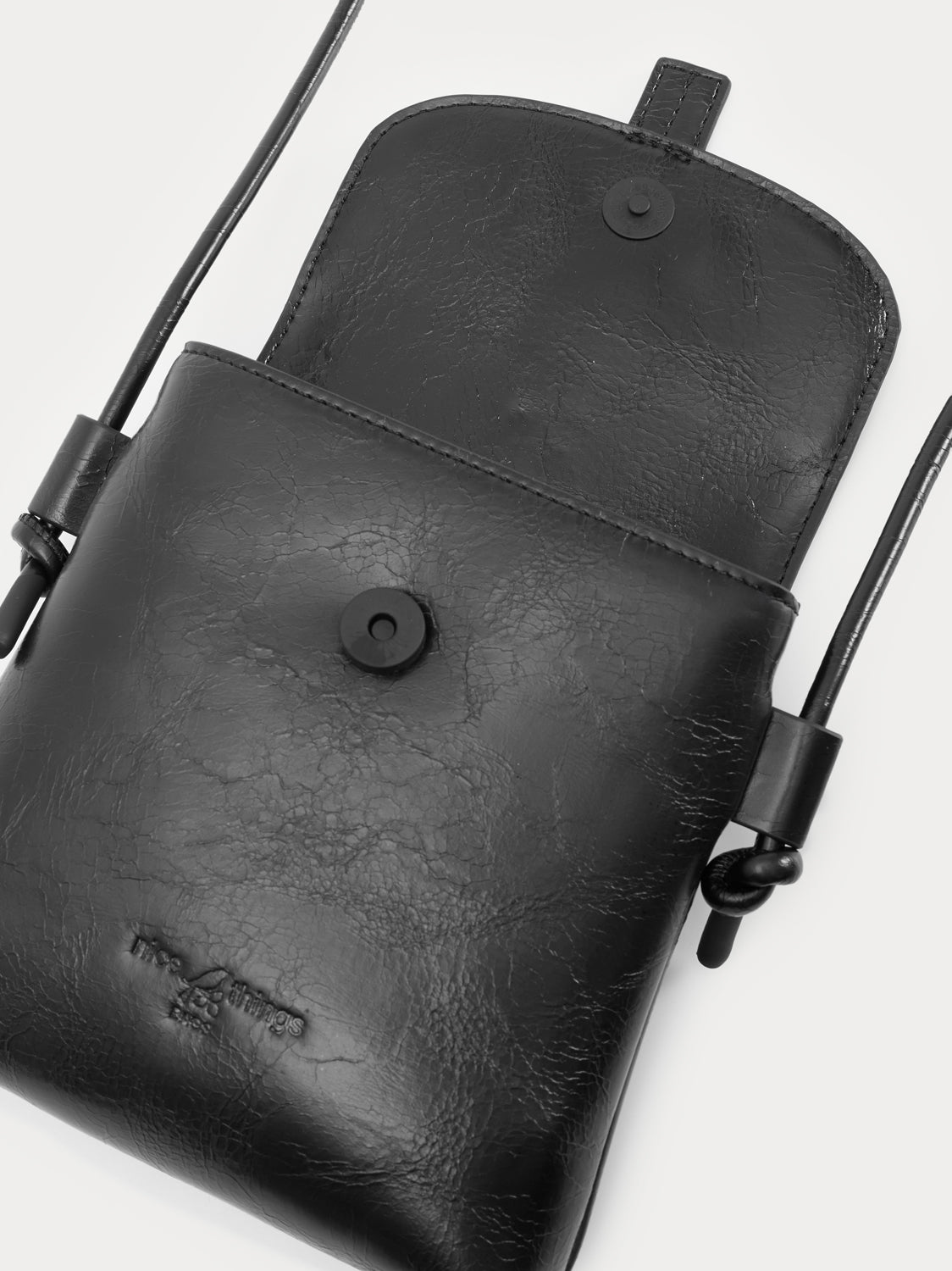 ecoleather_cross_bag_black_4.jpg