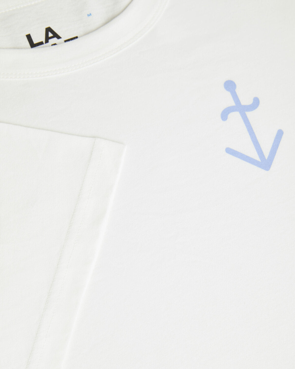 DANTAS_OFF_WHITE_WIND_BLUE_2.jpg