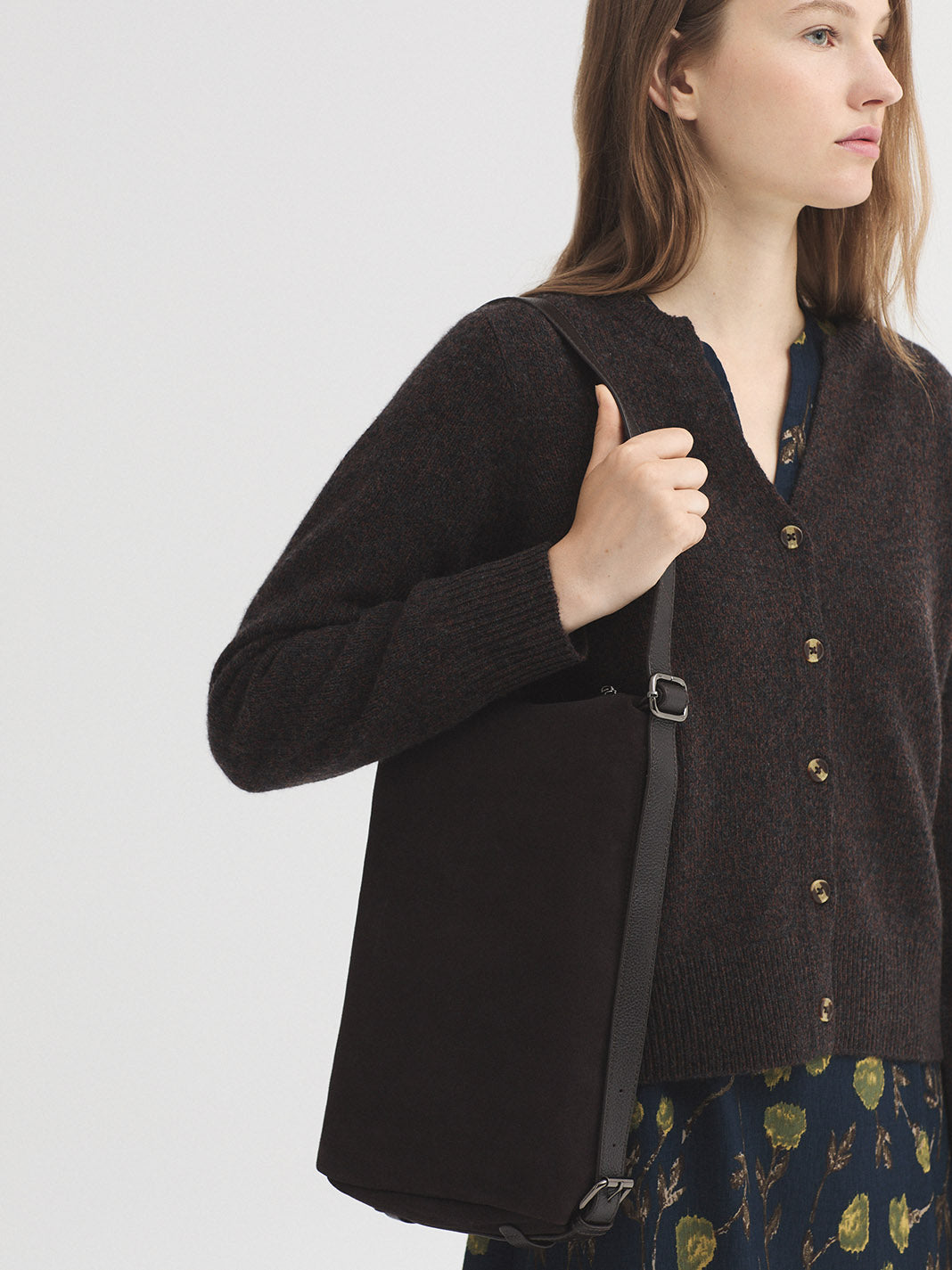 suede_bag_brown_2.jpg