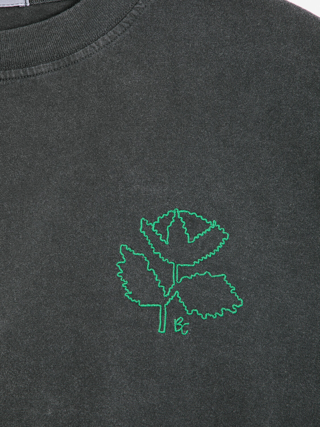 vibrant_tshirt_grey_2.jpg