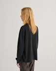 vibrant_tshirt_grey_4.jpg