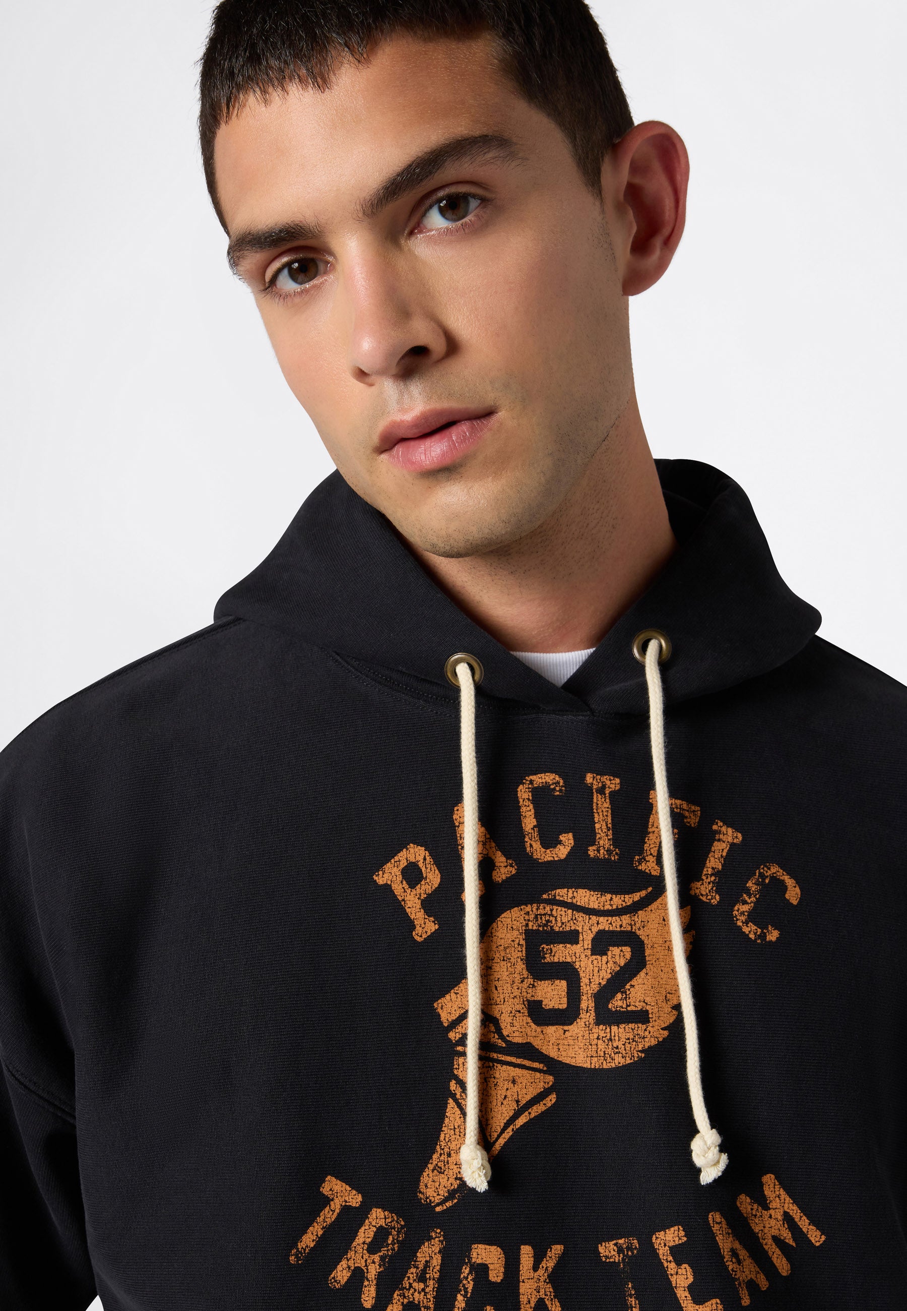 Hoodes_sweatshirt_KK001_2.jpg