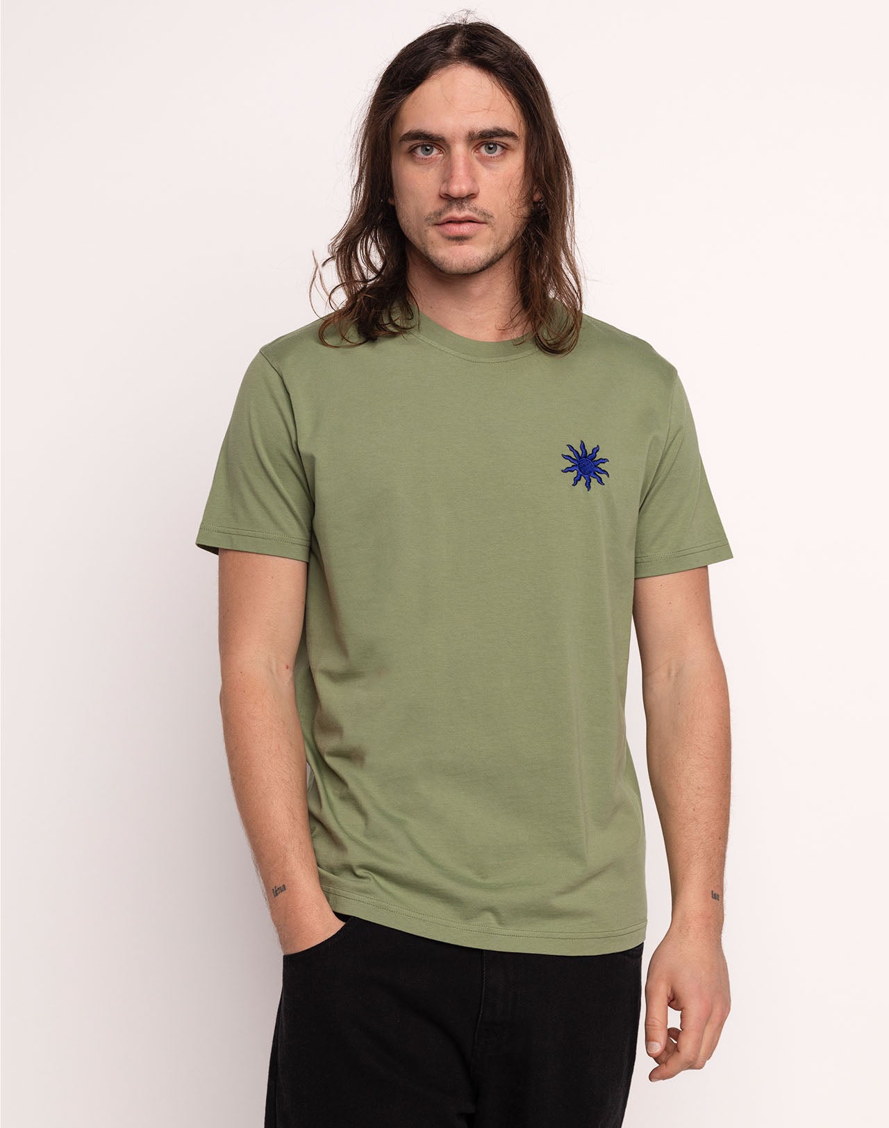 tshirt_pictural_green_3.jpg