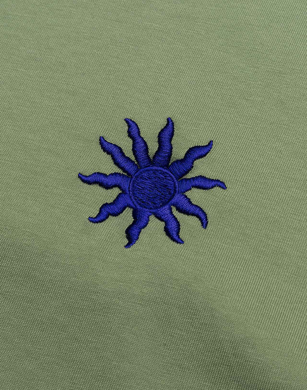 tshirt_pictural_green_8.jpg