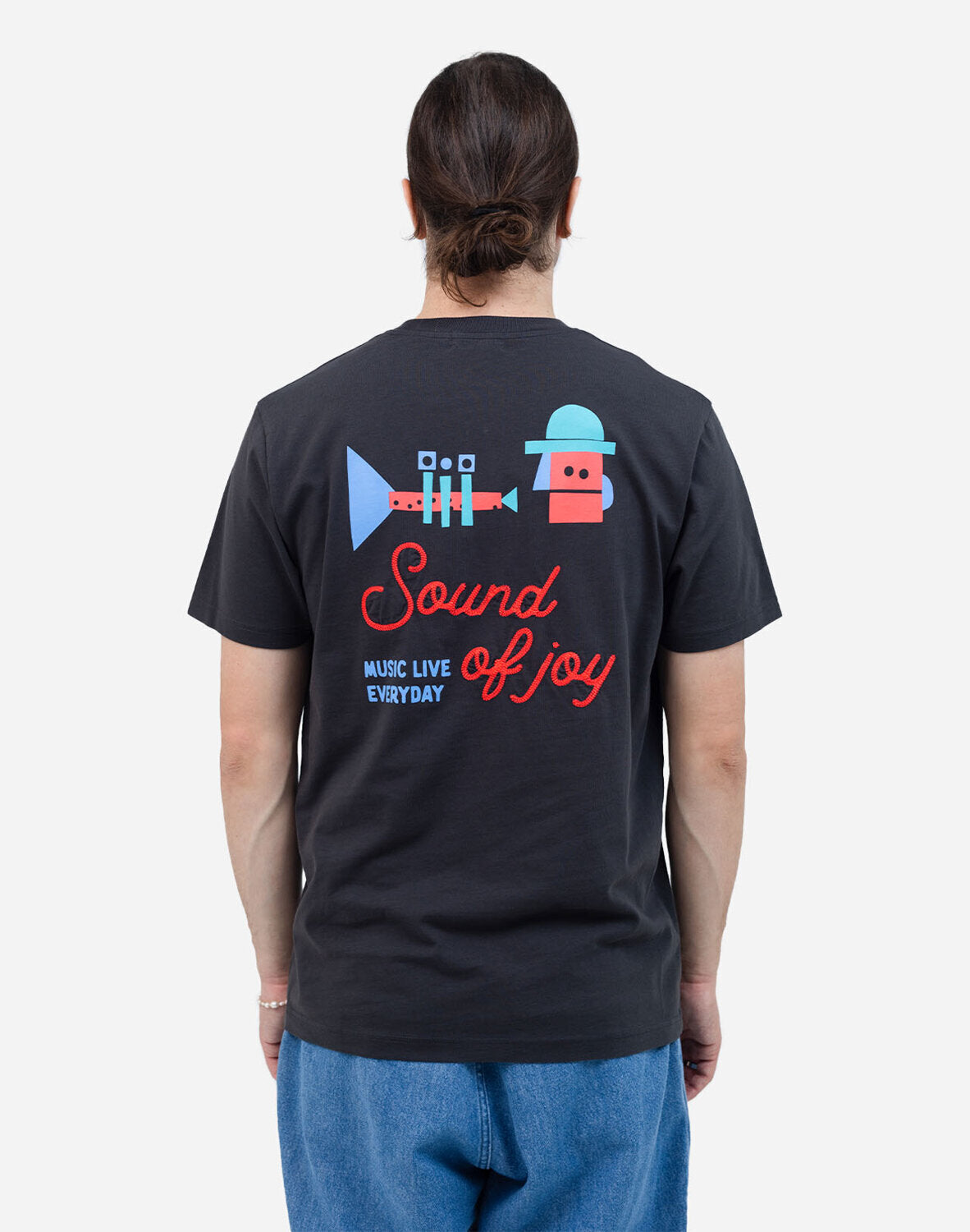 T-shirt-fanfare-noir-carbone-3.jpg