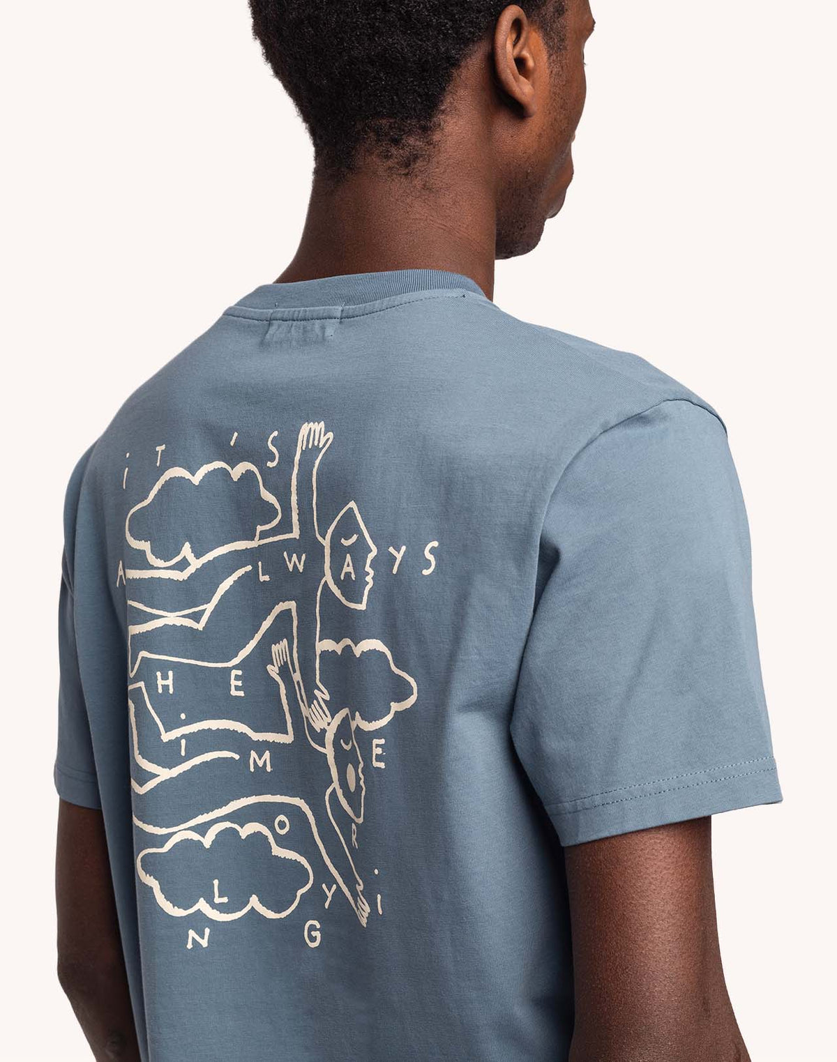 tshirt_flying_blue_4.jpg