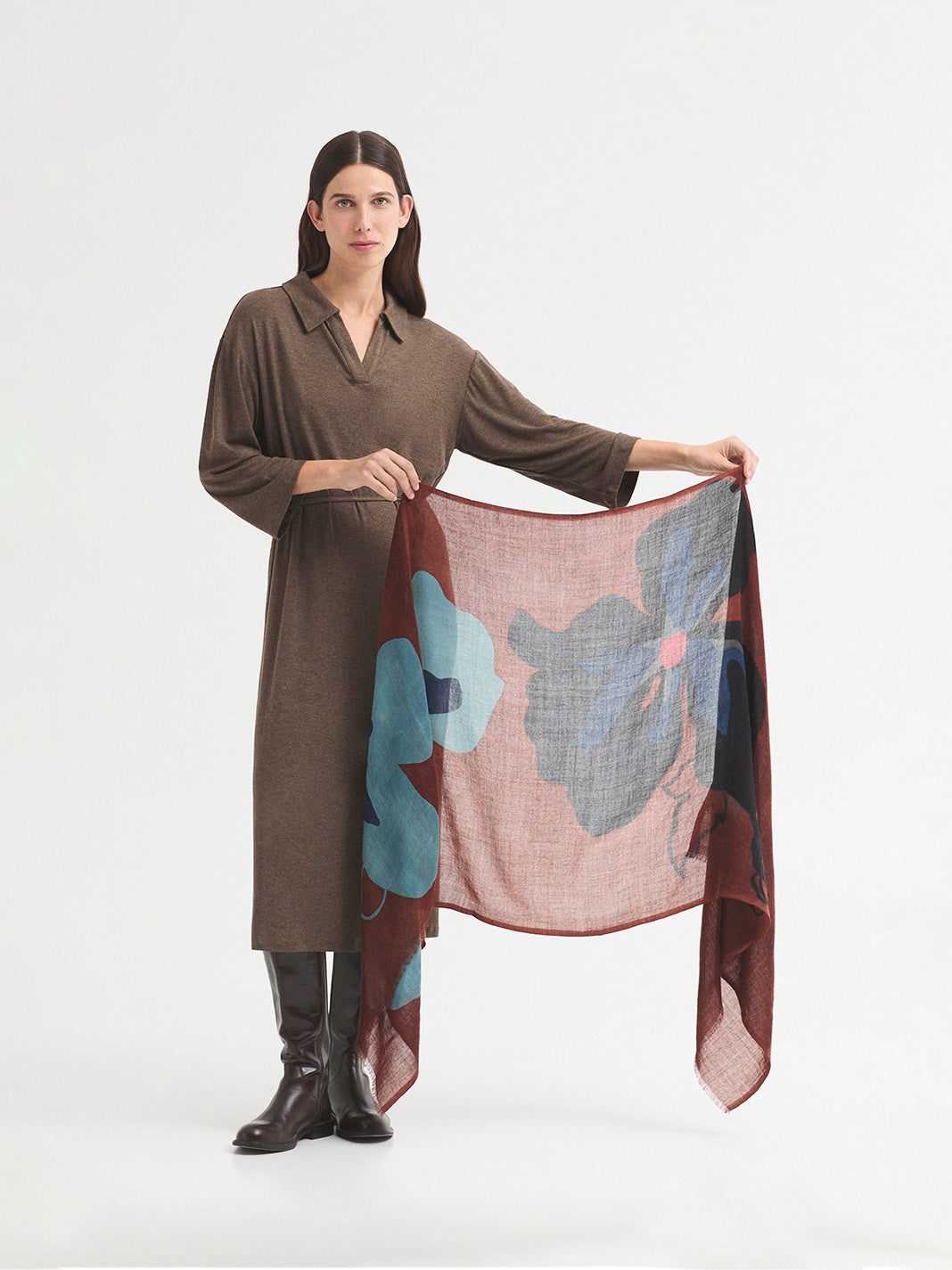bold_flowers_foulard_chestnut_2.jpg