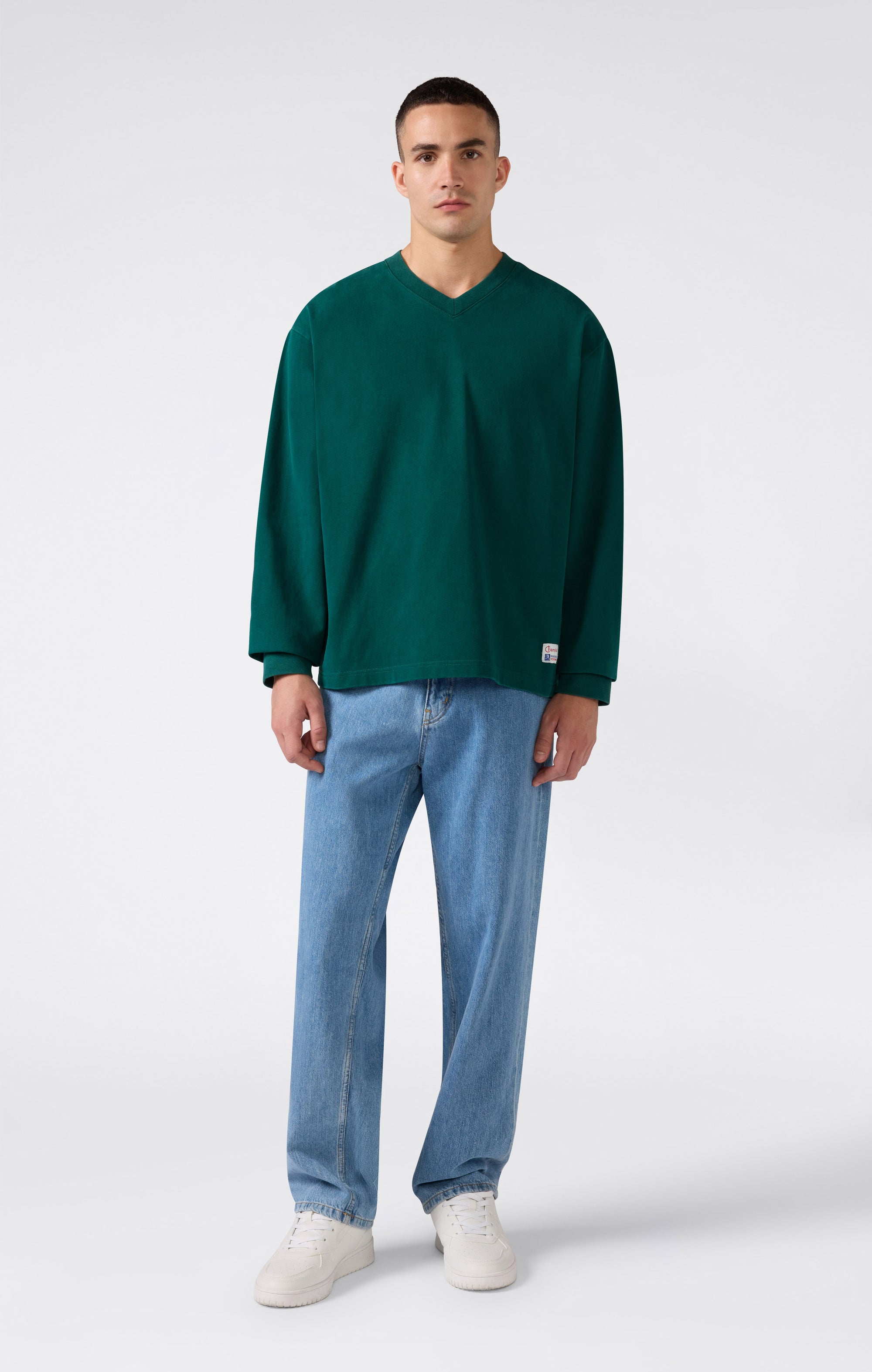 Vneck_sweatshirt_GS592_4.jpg