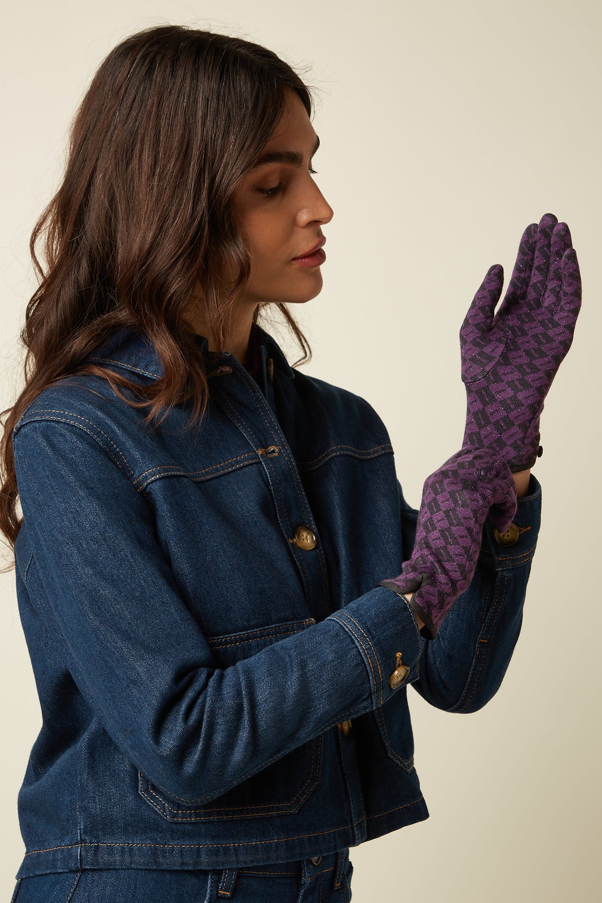 leaf_glove_purple_2.jpg