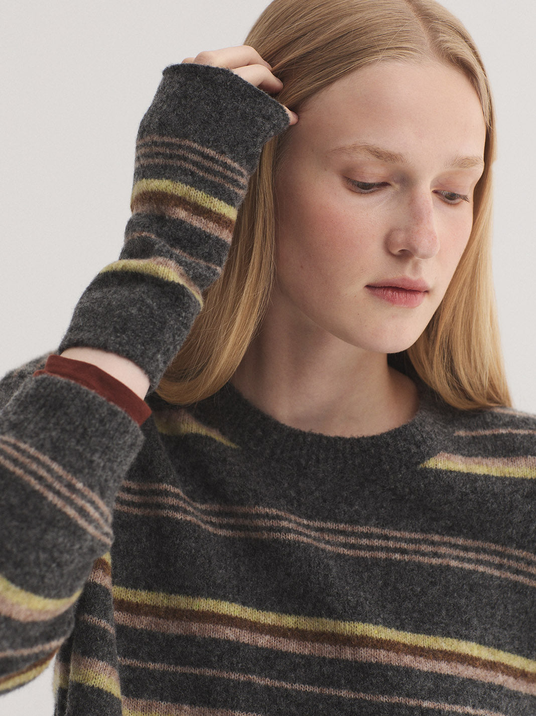 tricolor_mittens_grey_1.jpg
