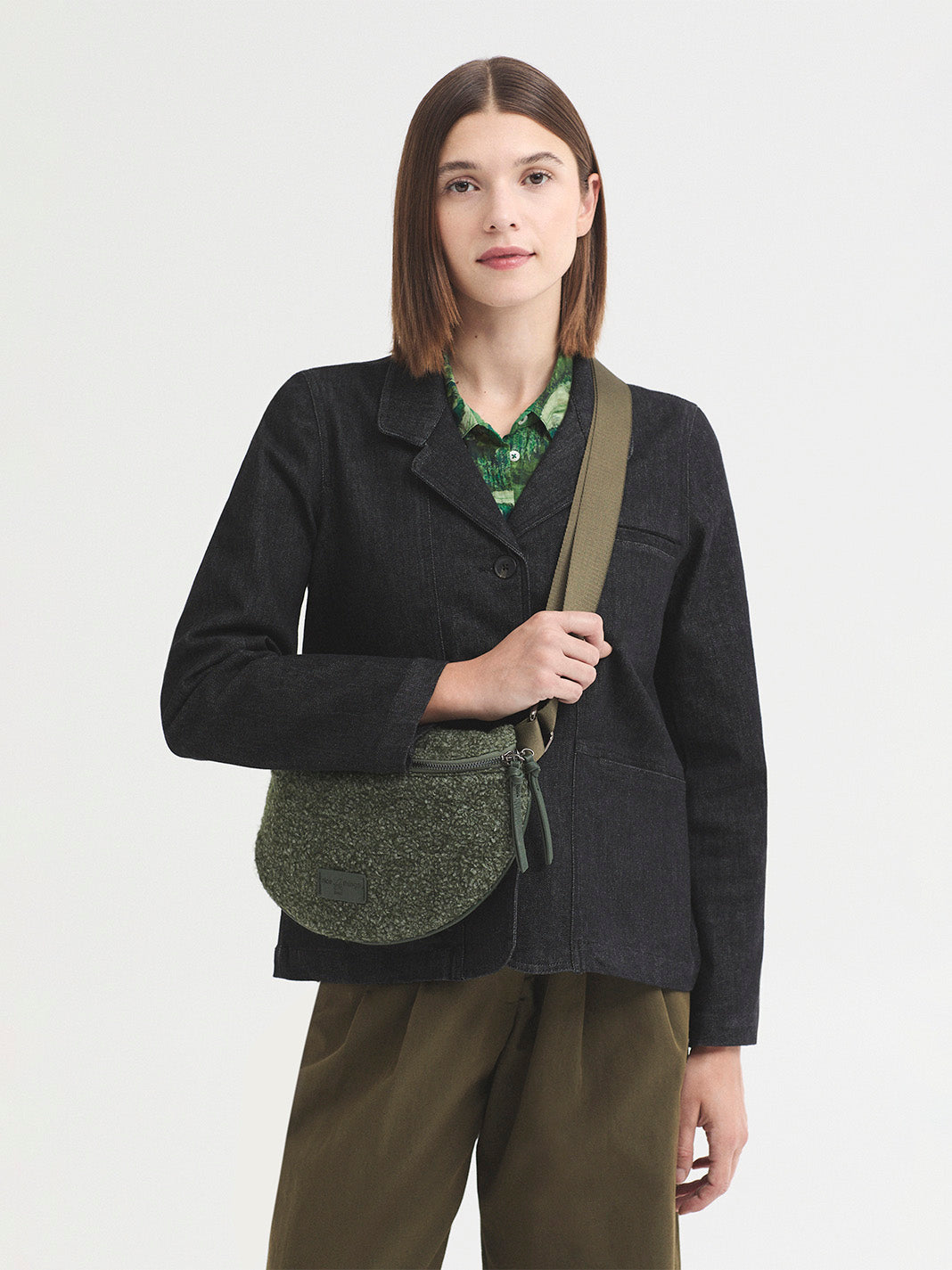 waist_bag_boucle_green_3.jpg