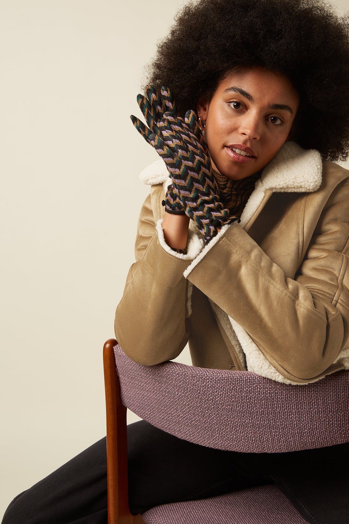 mirelle_glove_golden_2.jpg